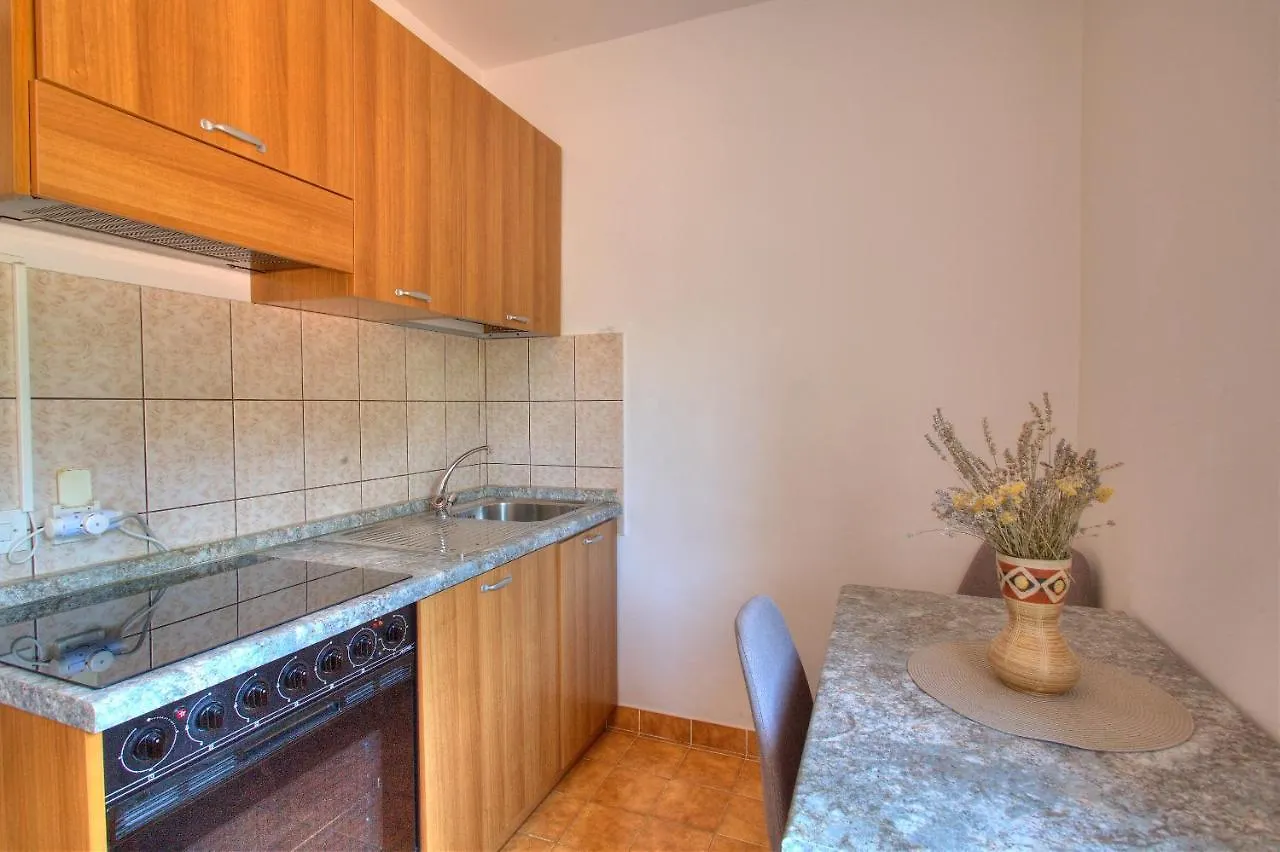 Anmarie Apartments Crikvenica 0*,